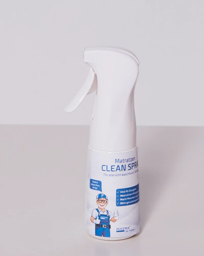POTEMA Matratzen Cleanspray in der Sprühflasche, auf dem Etikett POTEMA Otto